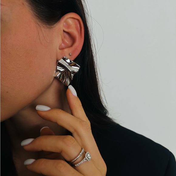 New Geometric Big Stud Earrings Waterproof Trendy Metal Texture Simple - Picture 2 of 7